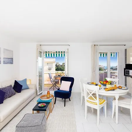 Alexandra Yourhosthelper Apartment *